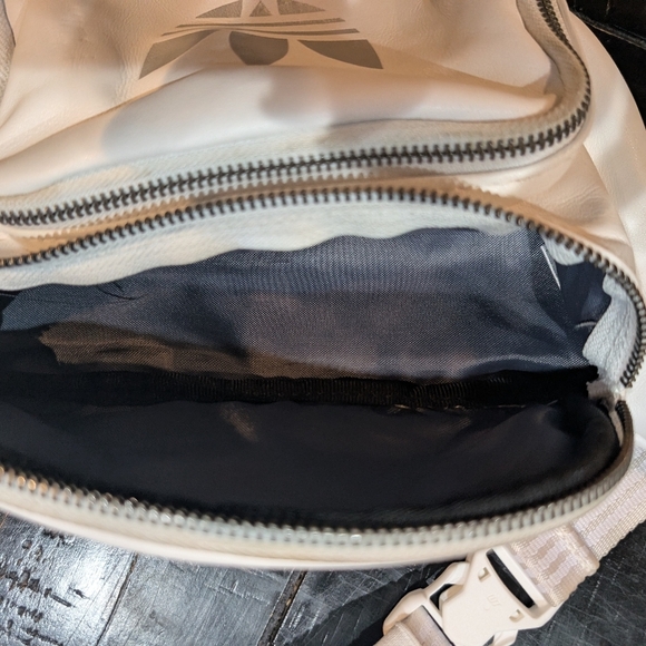 Adidas Off-White Crossbody Bag - Picture 4 of 4